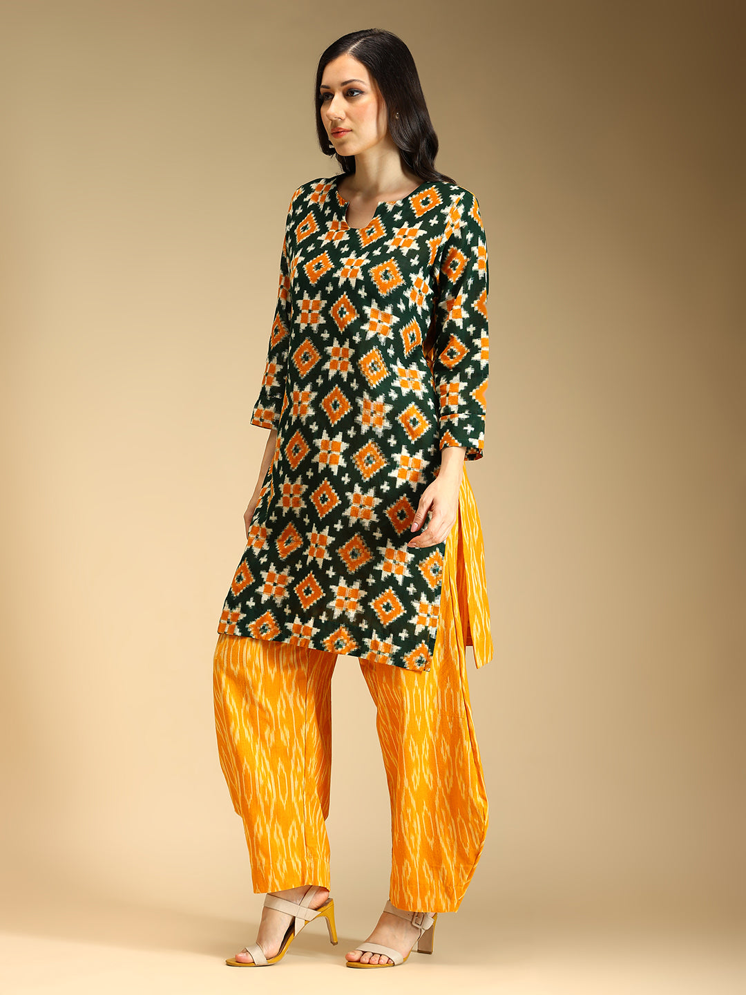Telia Rumal Coord Set