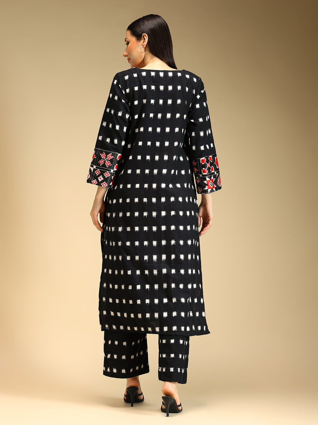 9 Motif Silk Telia Rumal Ikat Coord Set
