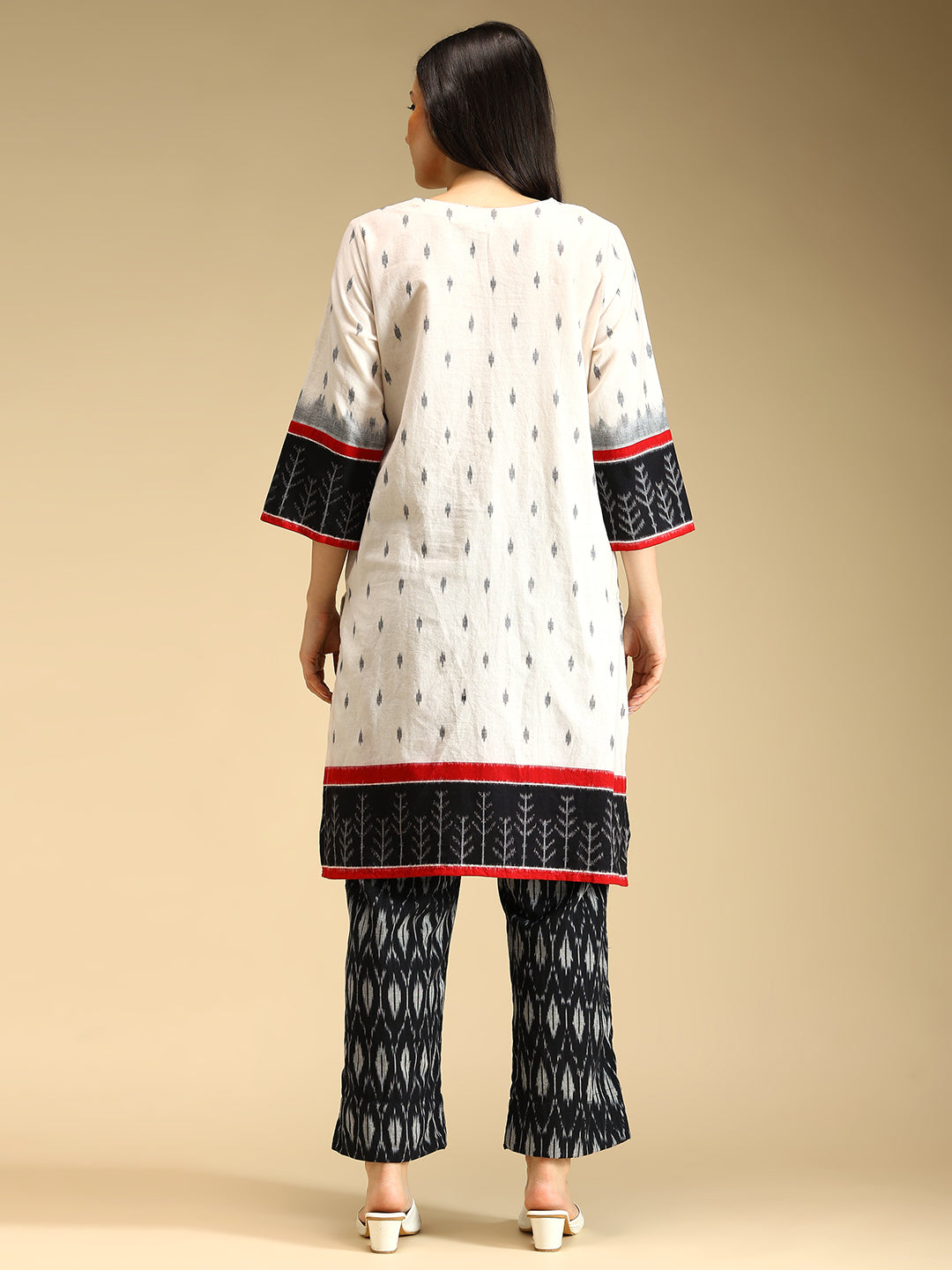 Telia Rumal Coord Set