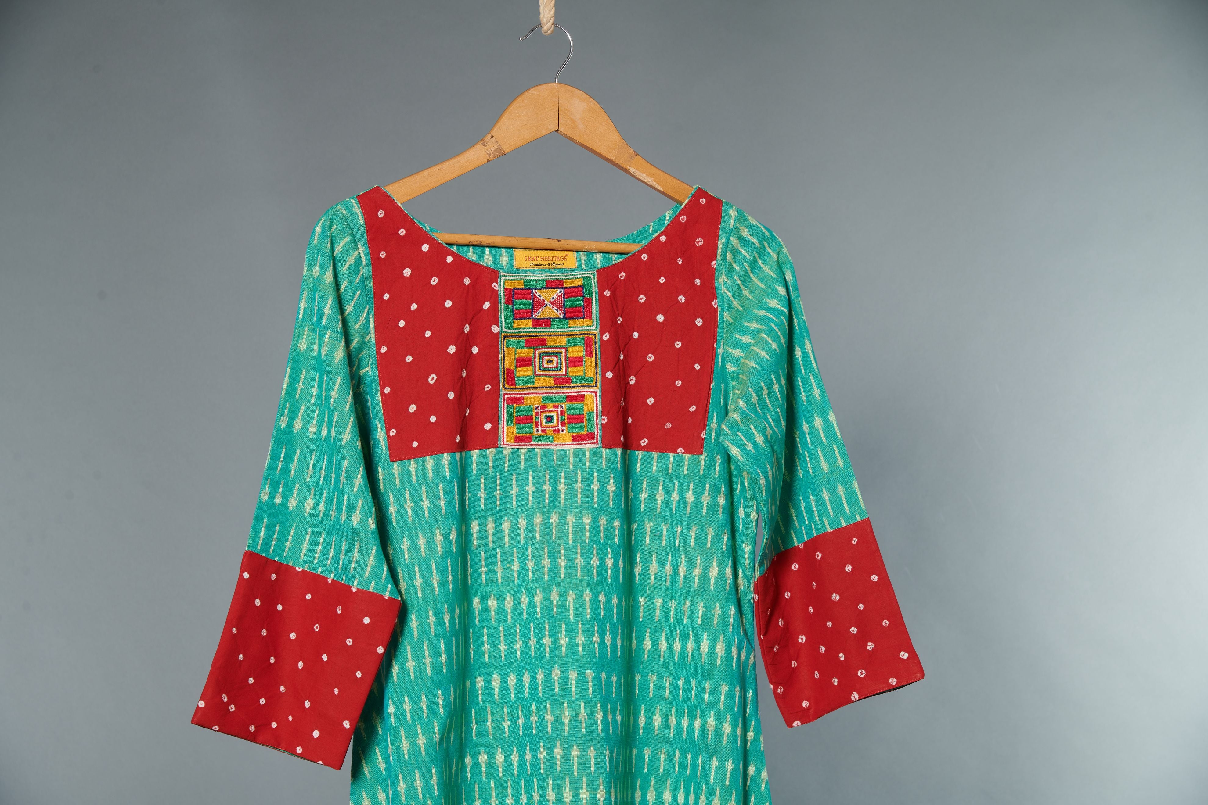 Ikat Kurta